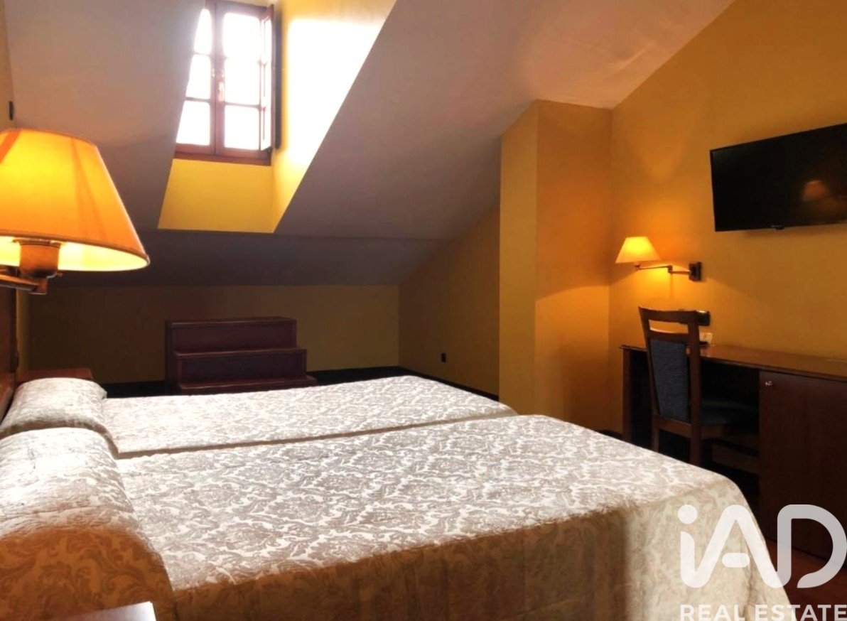 Albergo a Ponferrada, Leon, Spagna 34 camere da letto, 2800 mq. N° 172212