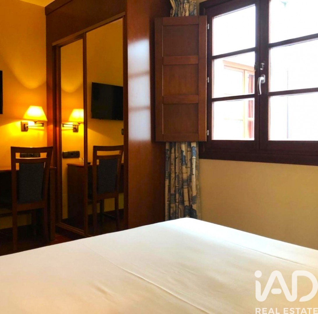 Albergo a Ponferrada, Leon, Spagna 34 camere da letto, 2800 mq. N° 172212