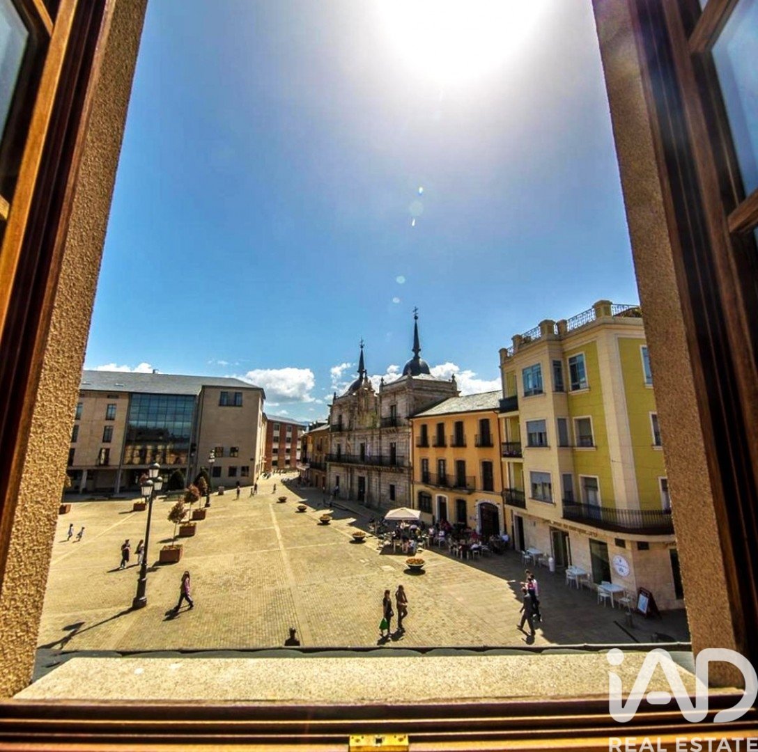 Albergo a Ponferrada, Leon, Spagna 34 camere da letto, 2800 mq. N° 172212