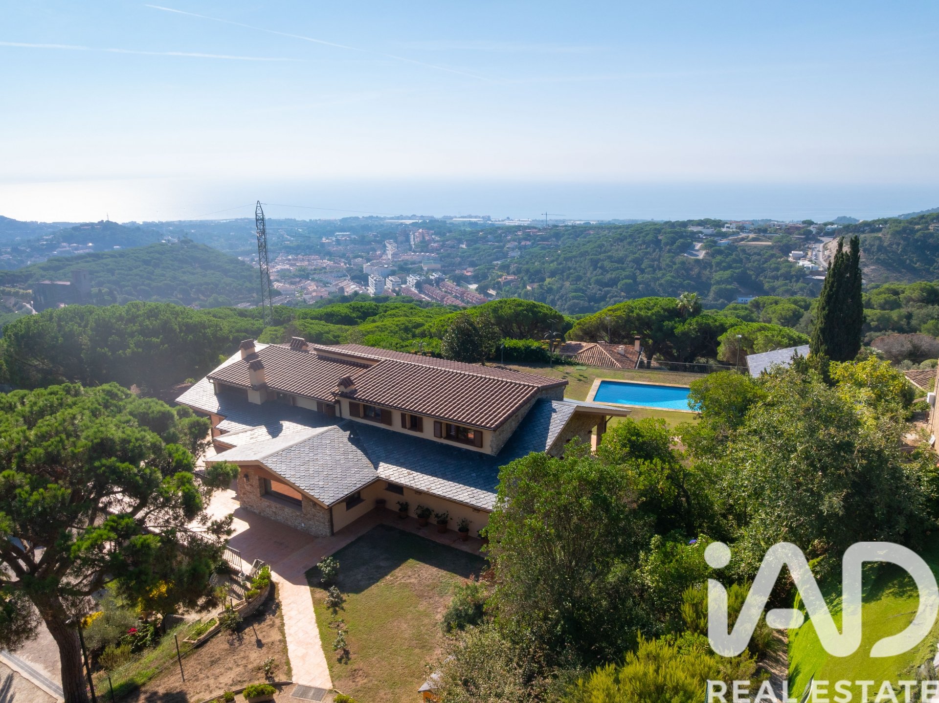 Talo Sant Andreu de Llavaneres, Barcelona, Espanja 5 makuuhuonetta, 949 m2 No. 173209