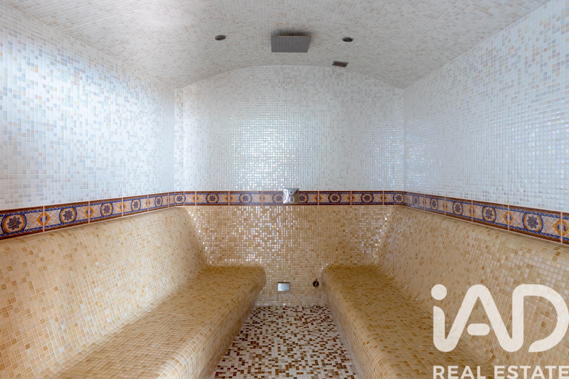 Talo Sant Andreu de Llavaneres, Barcelona, Espanja 5 makuuhuonetta, 949 m2 No. 173209