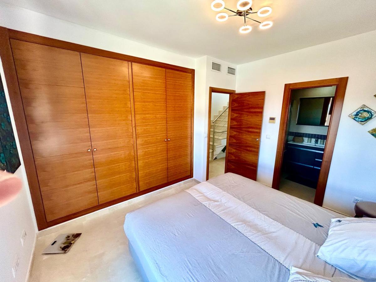 Townhouse in Calpe, Alicante, Spain 3 bedrooms, 234 sq.m. No. 113019