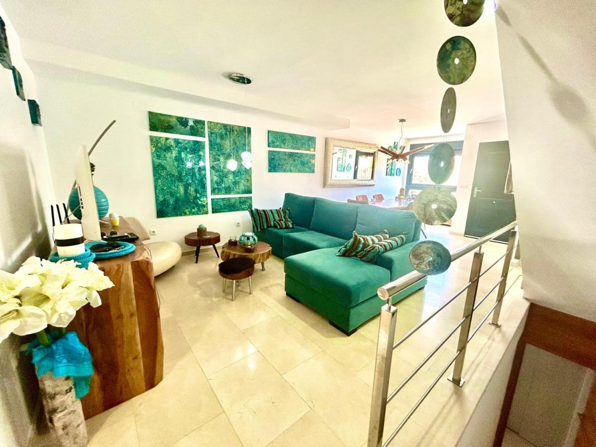 Townhouse in Calpe, Alicante, Spain 3 bedrooms, 234 sq.m. No. 113019