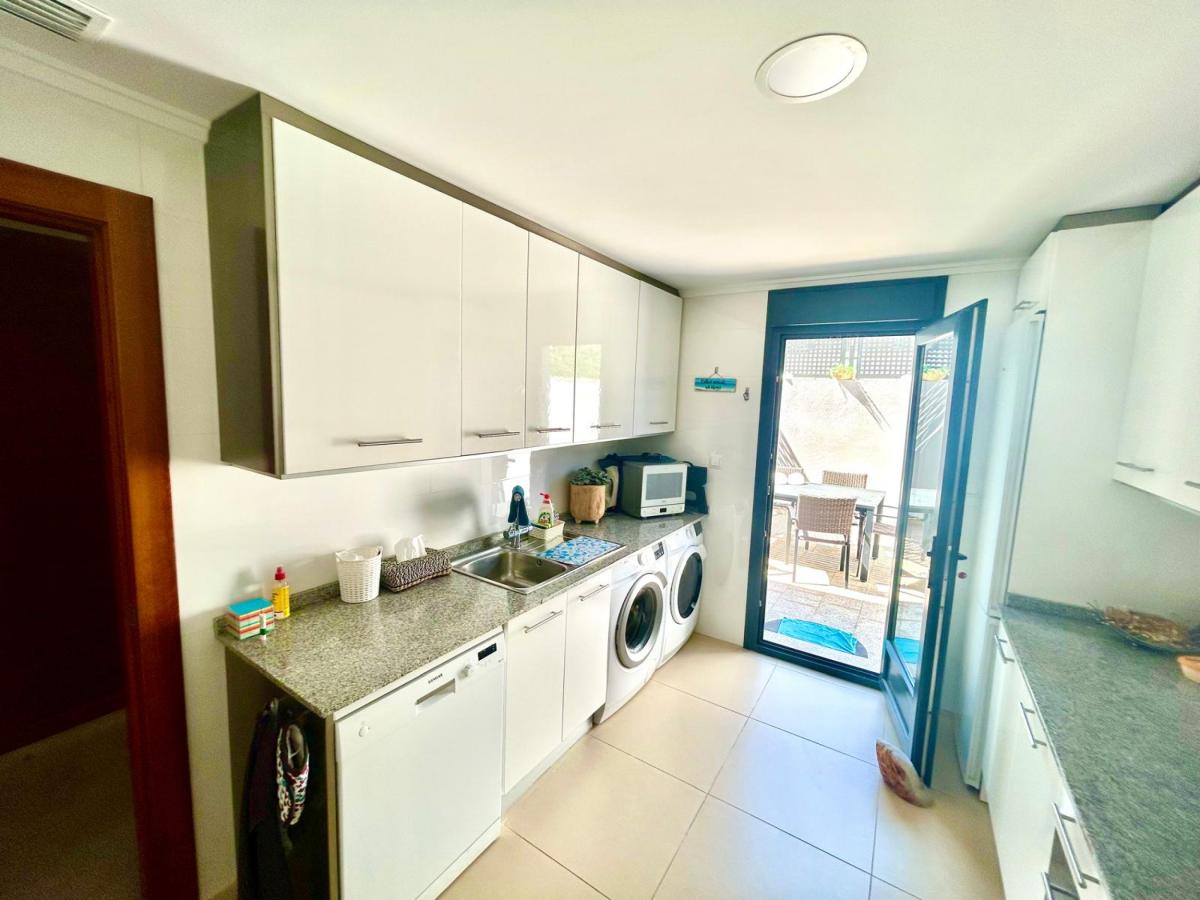 Townhouse in Calpe, Alicante, Spain 3 bedrooms, 234 sq.m. No. 113019