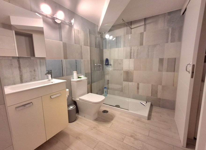 Villa a Tenerife, Spagna 4 camere da letto, 173 mq. N° 195208