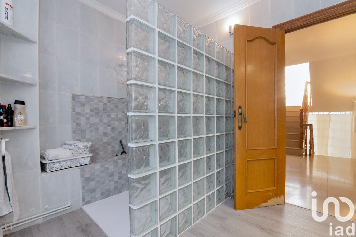 House à Sant Cugat Del Valles, Barcelona, Espagne 6 chambres, 460 m2 No. 153853
