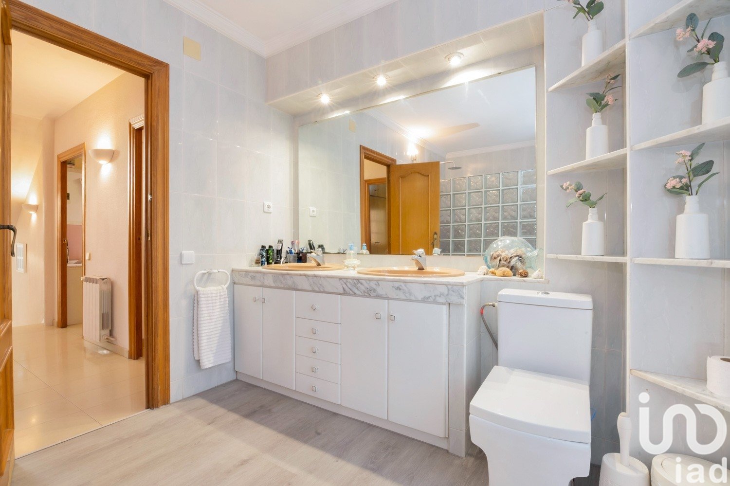 House à Sant Cugat Del Valles, Barcelona, Espagne 6 chambres, 460 m2 No. 153853