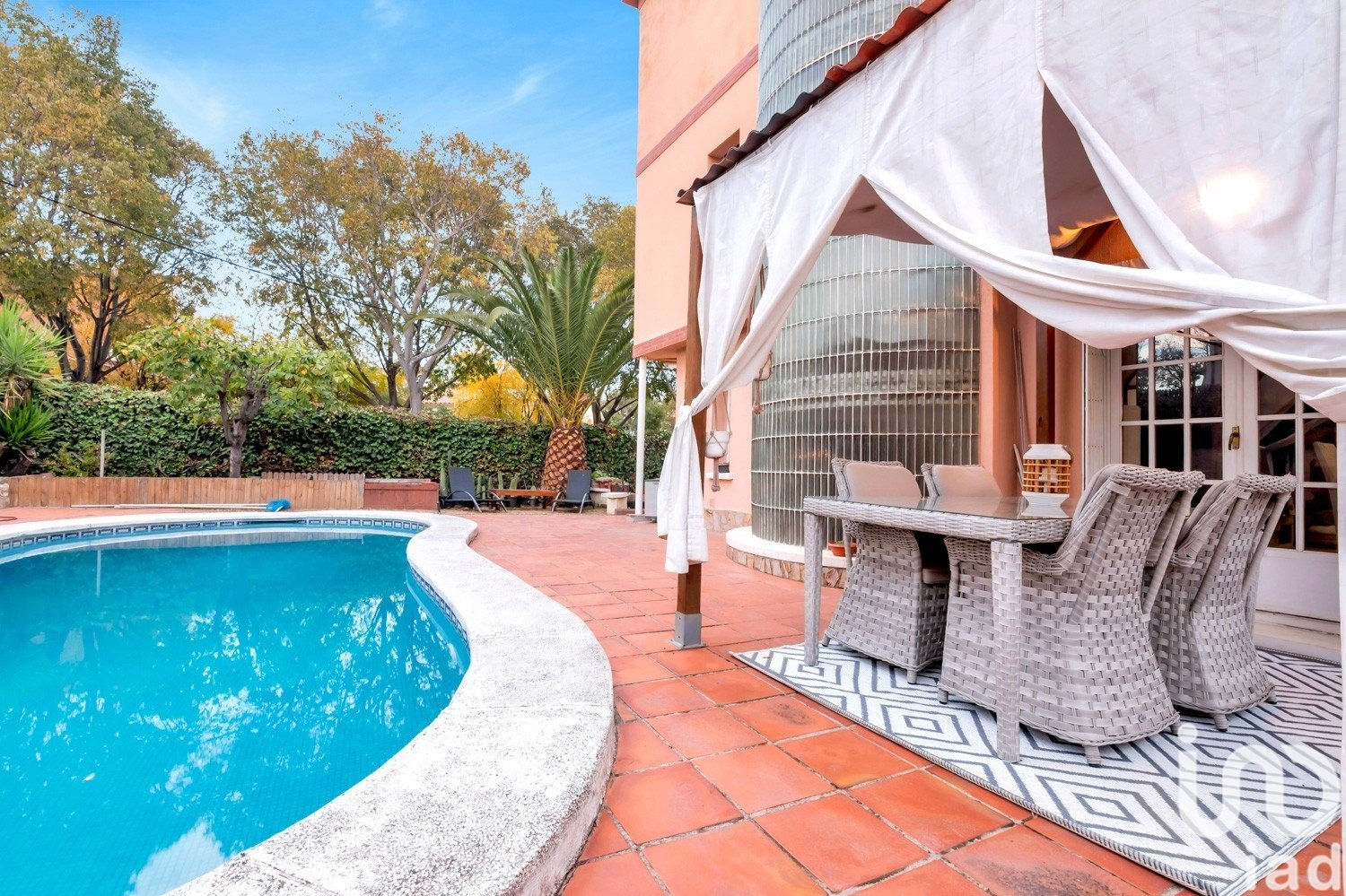 House à Sant Cugat Del Valles, Barcelona, Espagne 6 chambres, 460 m2 No. 153853