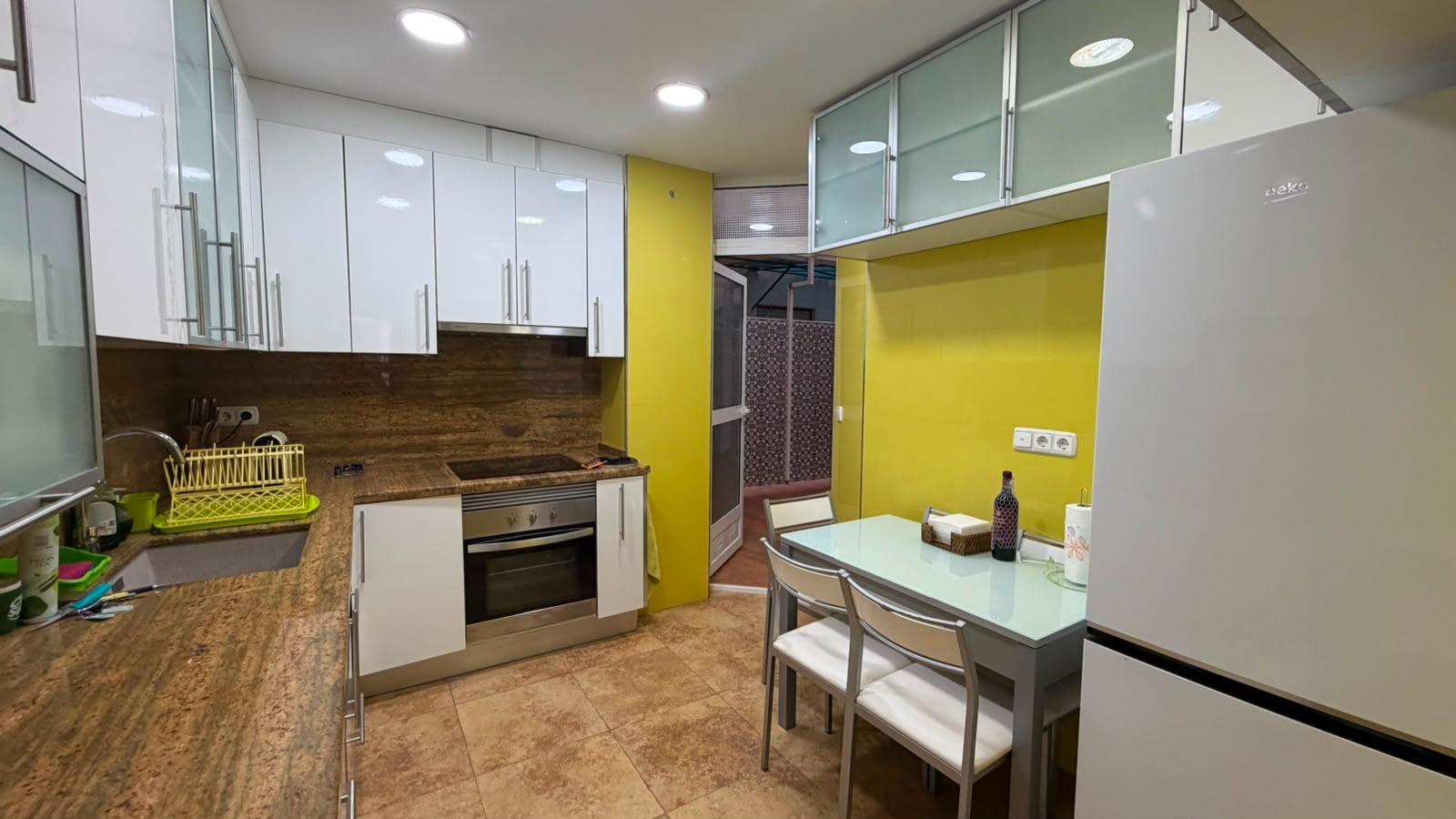 Villetta a schiera a Torrevieja, Alicante, Spagna 3 camere da letto, 113 mq. N° 192032