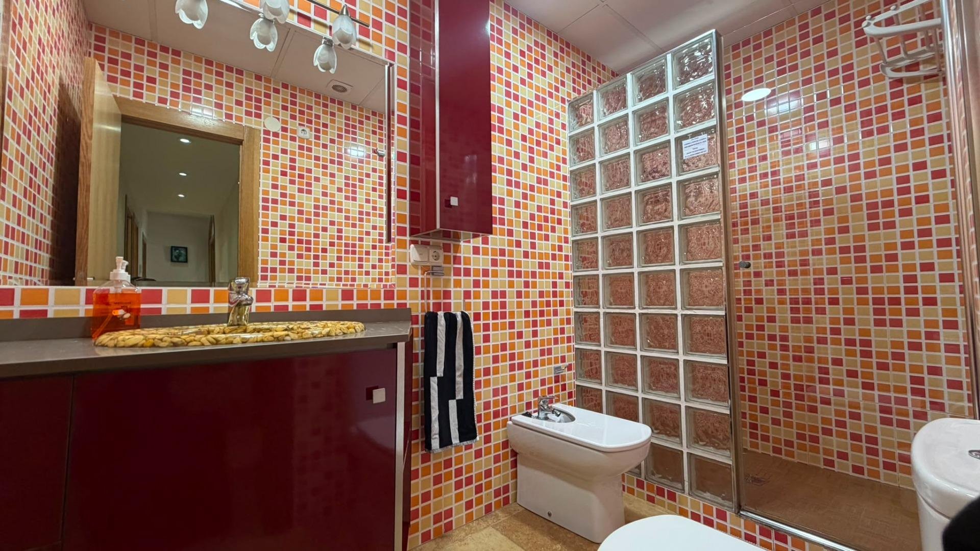 Villetta a schiera a Torrevieja, Alicante, Spagna 3 camere da letto, 113 mq. N° 192032