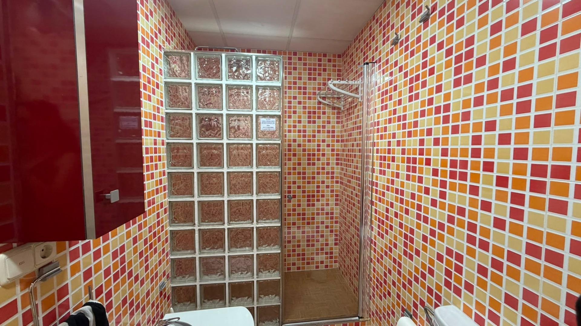 Villetta a schiera a Torrevieja, Alicante, Spagna 3 camere da letto, 113 mq. N° 192032