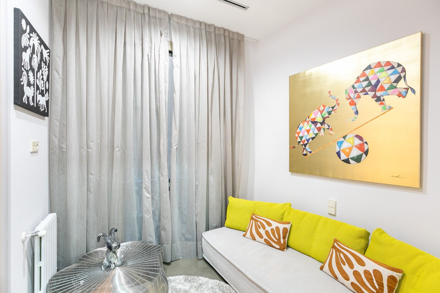Apartment à Barcelona, Espagne 4 chambres,  No. 141039