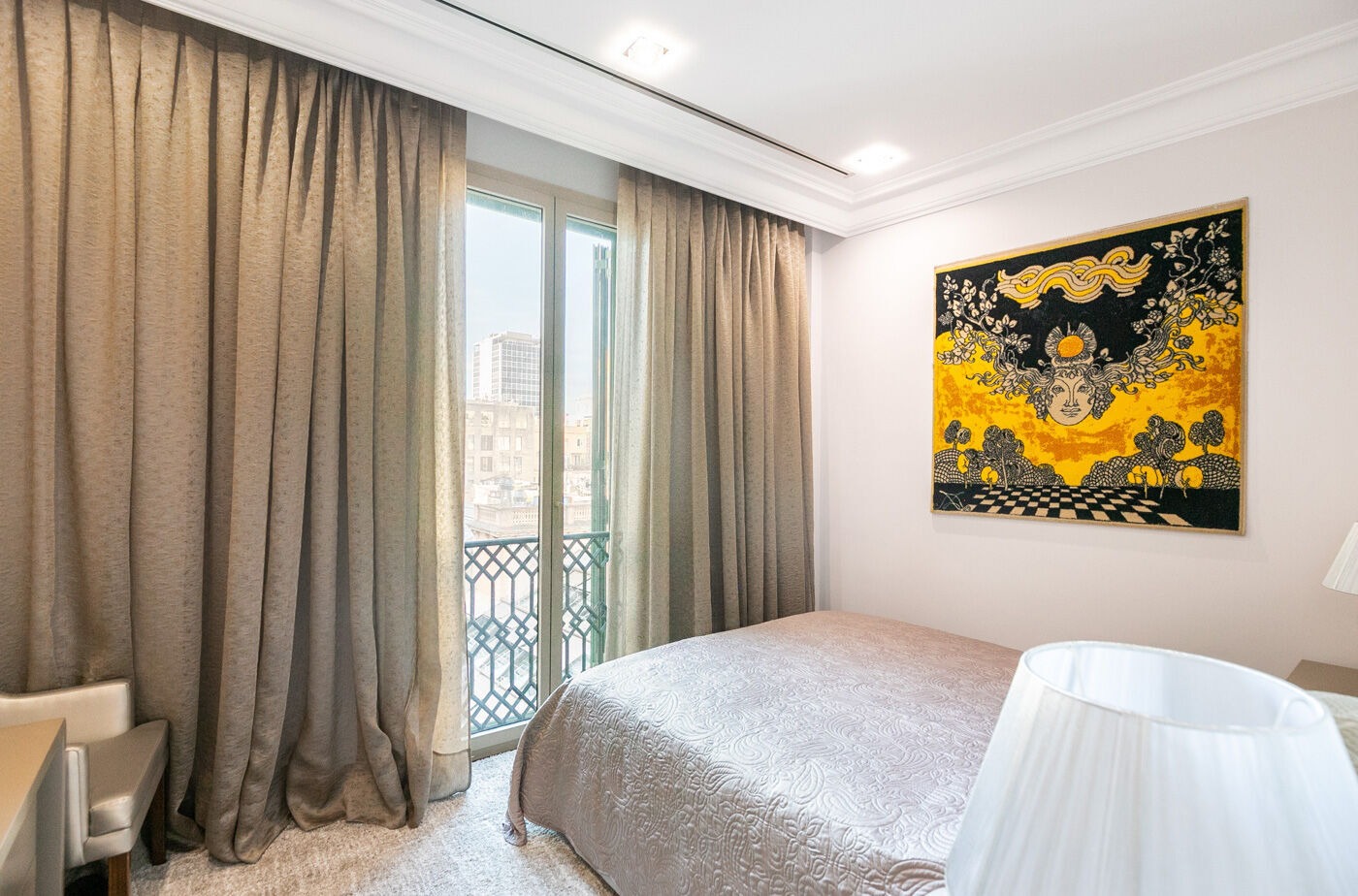 Apartment à Barcelona, Espagne 4 chambres,  No. 141039