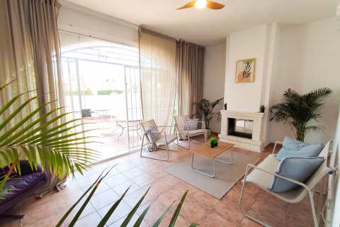 Kaupunkipientalo Playa Flamenca II, Alicante, Espanja 3 makuuhuonetta, 95 m2 No. 194228