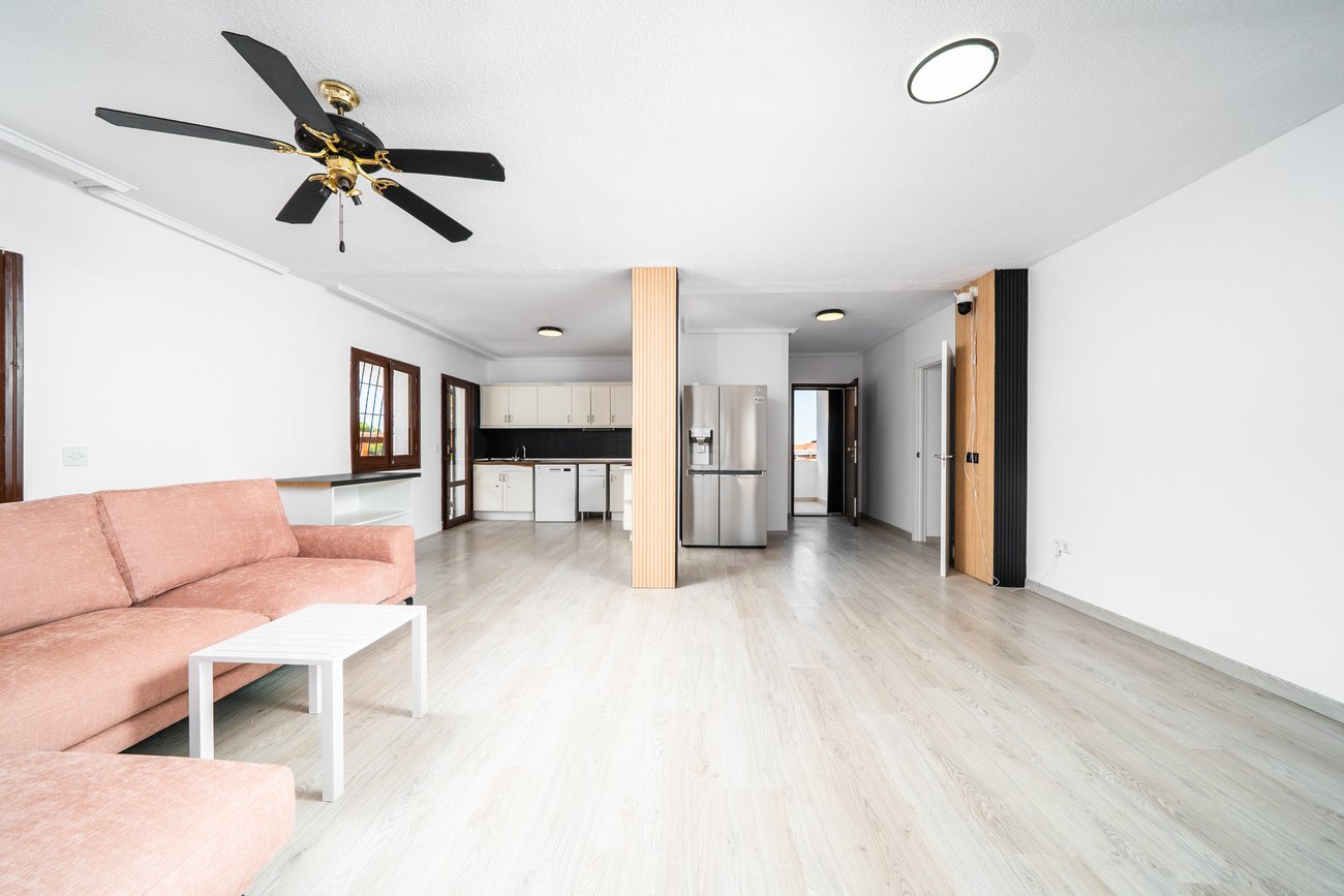 Villa in Los Balcones, Alicante, Spain 5 bedrooms, 223 sq.m. No. 194232