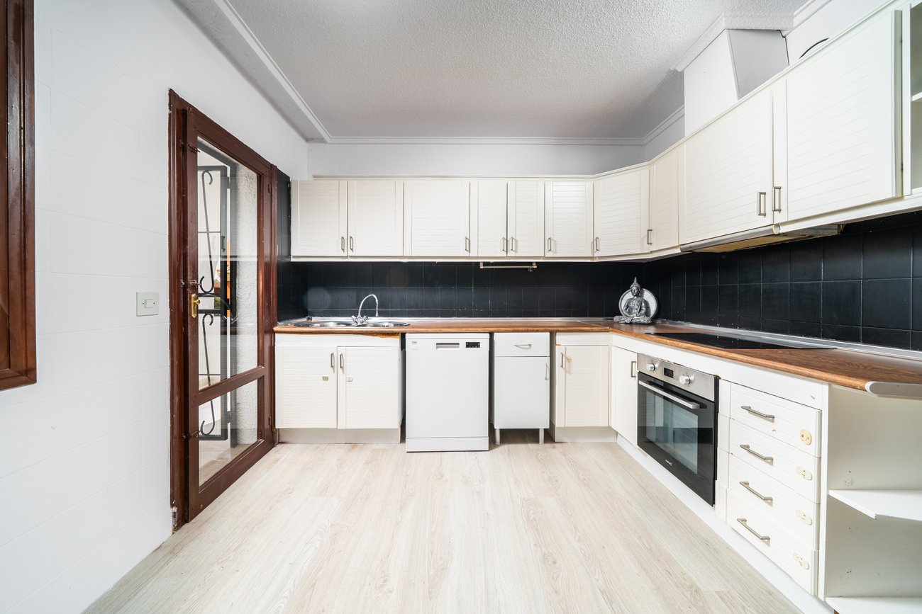 Villa in Los Balcones, Alicante, Spain 5 bedrooms, 223 sq.m. No. 194232