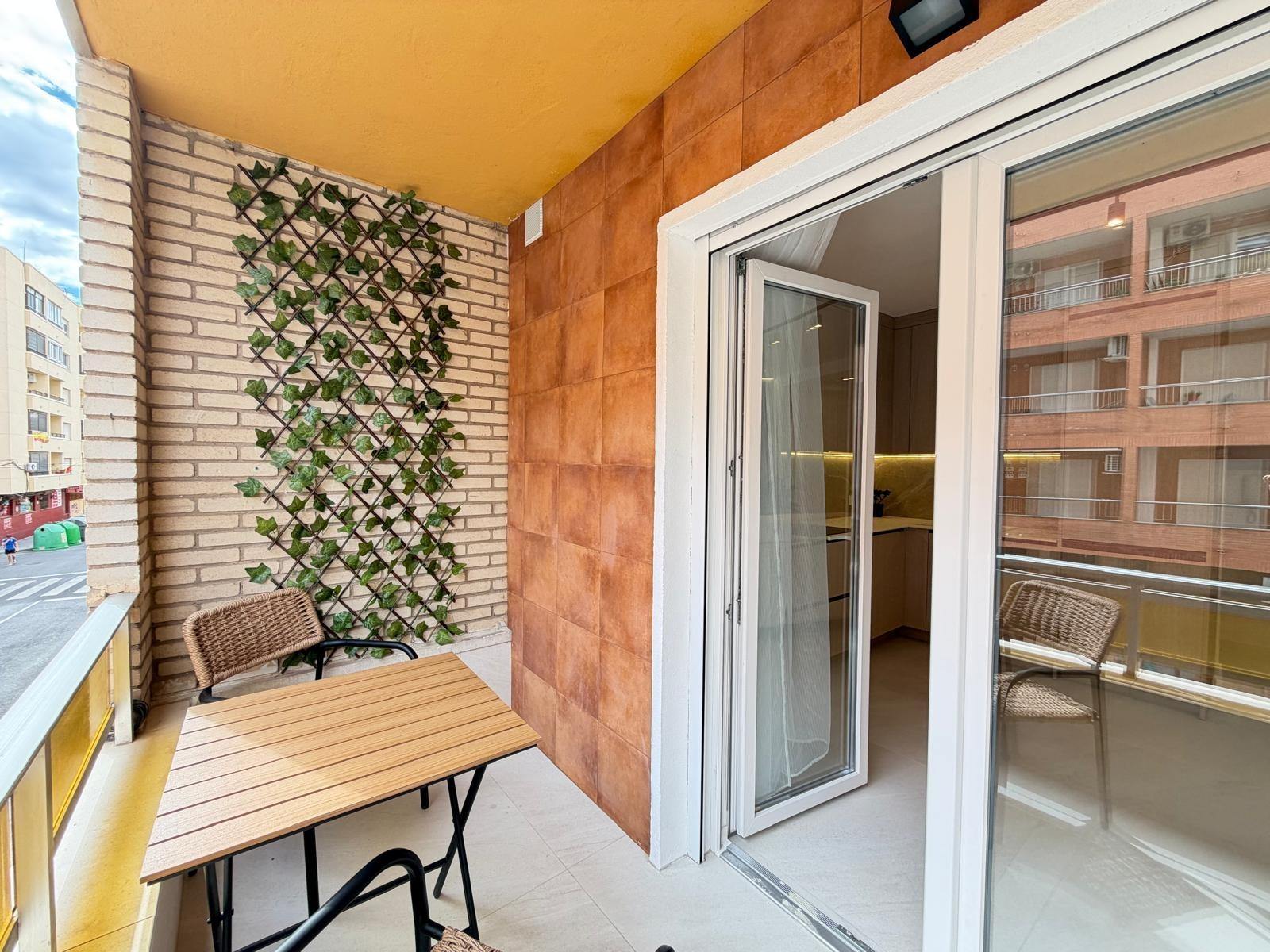 Wohnung in Torrevieja, Alicante, Spanien 4 Schlafzimmer, 107 m2 Nr. 194230