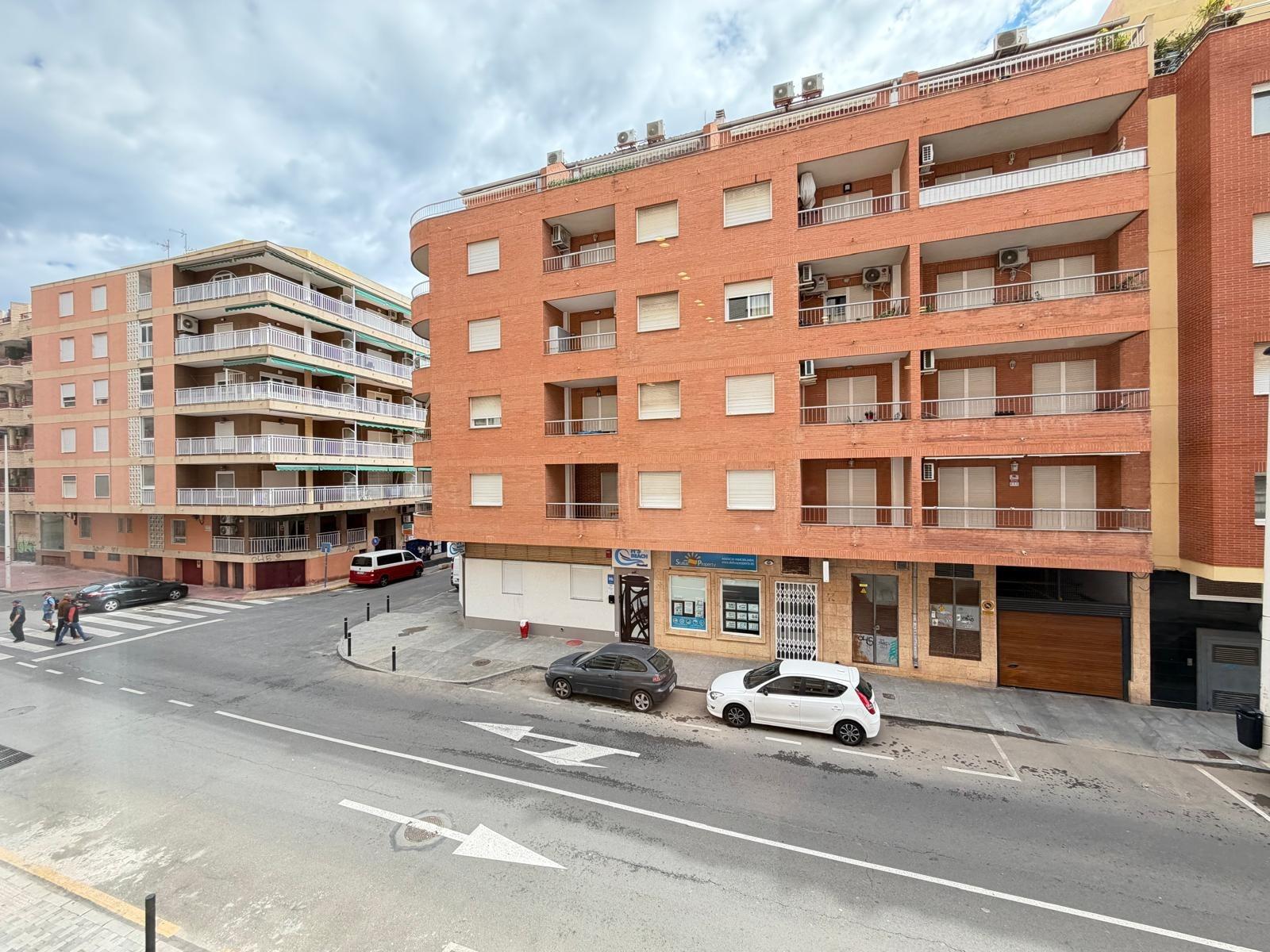 Wohnung in Torrevieja, Alicante, Spanien 4 Schlafzimmer, 107 m2 Nr. 194230