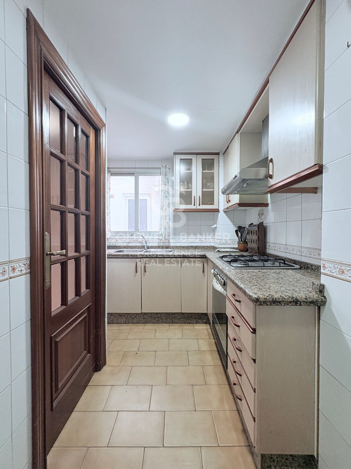 Apartament w Valencia, Hiszpania 4 sypialnie, 95 mkw. nr 156769