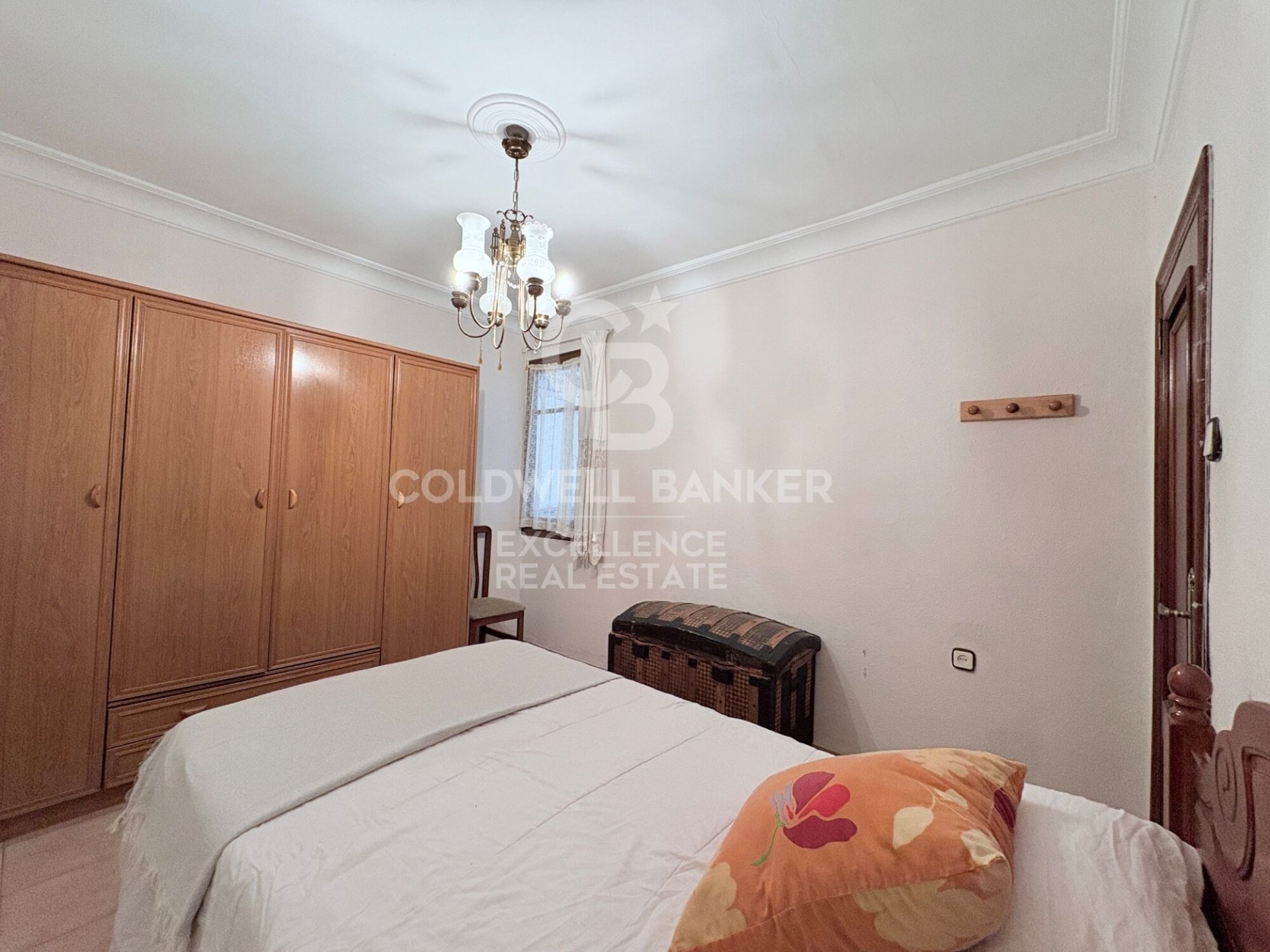 Apartament w Valencia, Hiszpania 4 sypialnie, 95 mkw. nr 156769