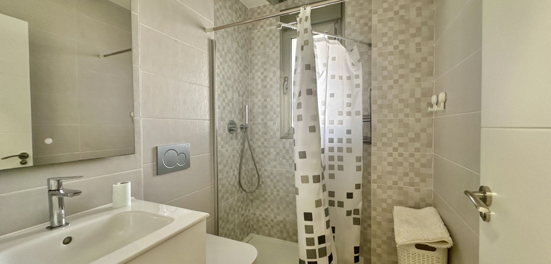 Wohnung in Alicante, Spanien 3 Schlafzimmer, 82 m2 Nr. 179606