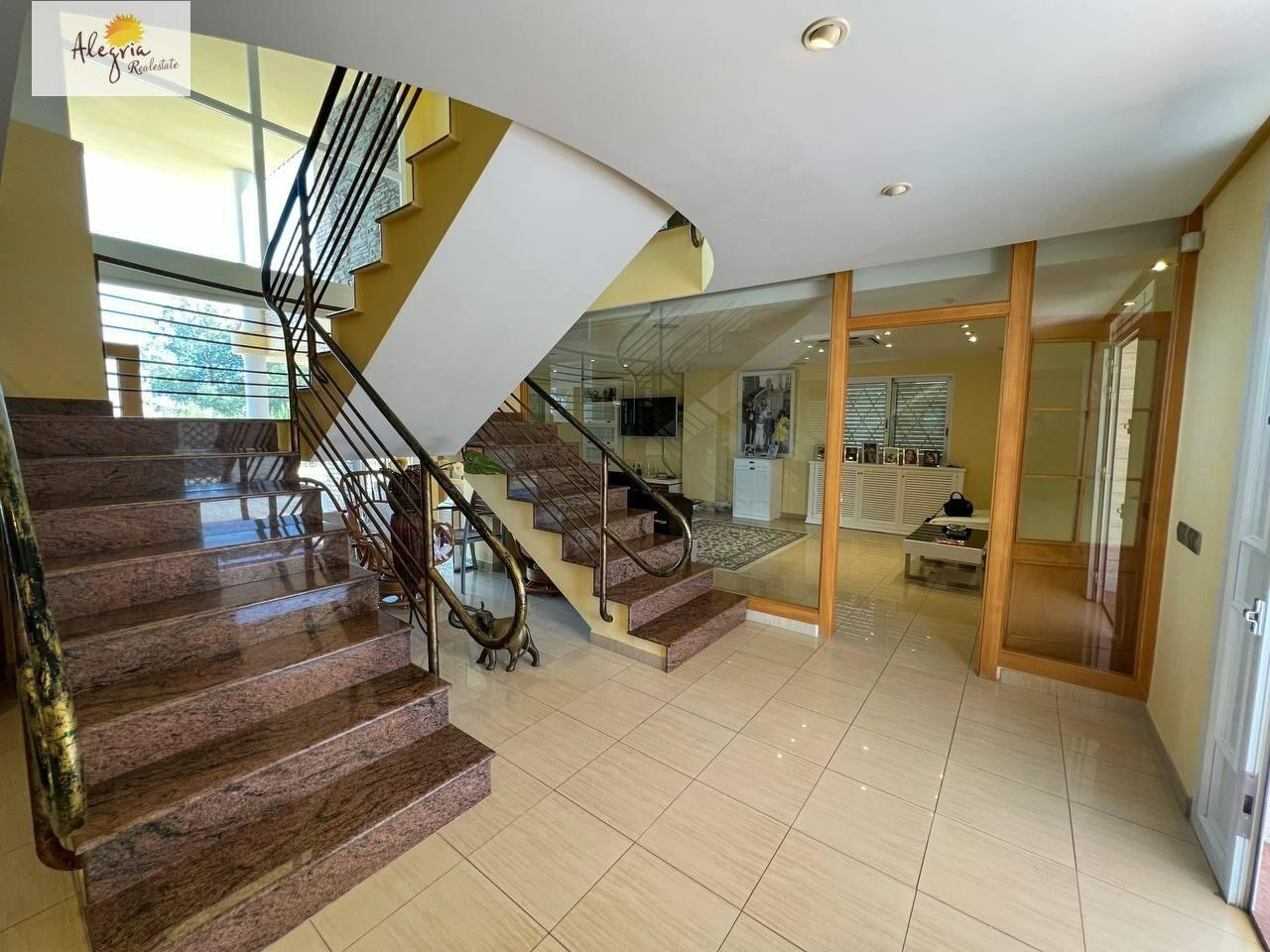 Dzīvoklis Manises, Valencia, Spānijā 4 istabas, 460 m2 Nr. 168716