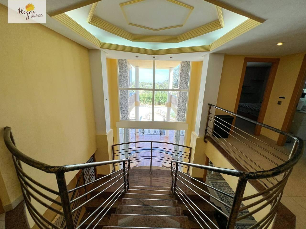 Dzīvoklis Manises, Valencia, Spānijā 4 istabas, 460 m2 Nr. 168716
