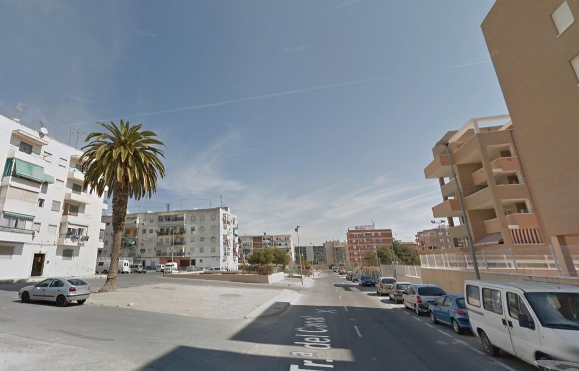 Parcela en Alicante, España 445 m2 No. 168713