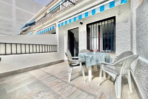 Penthouse in Torrevieja, Alicante, Spain 2 bedrooms, 91 sq.m. No. 183050