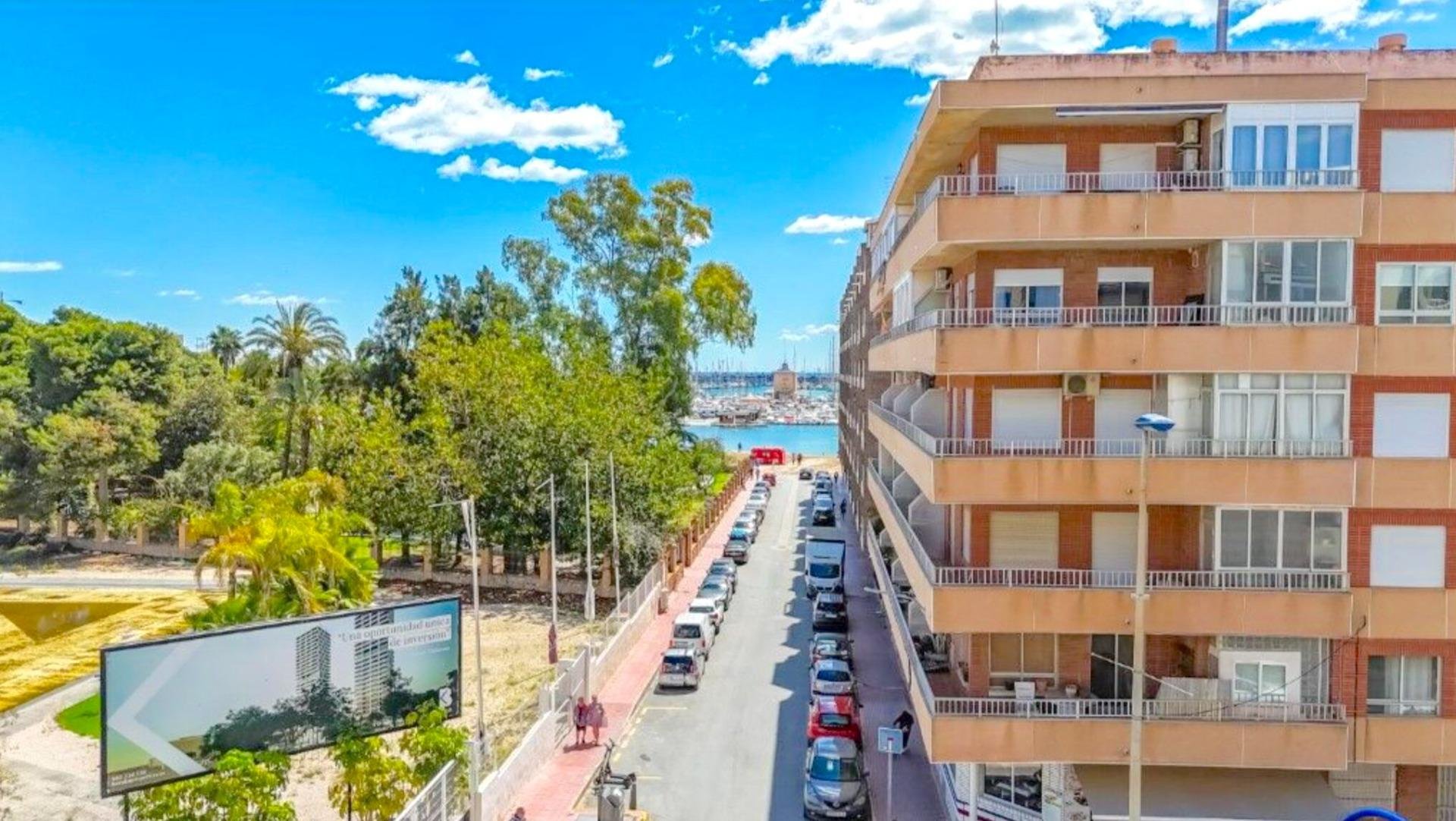 Appartamento a Torrevieja, Alicante, Spagna 2 camere da letto, 95 mq. N° 189703