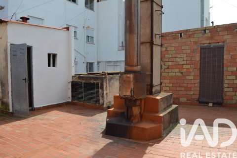 Huoneisto Vila-real, Castellon, Espanja 3 makuuhuonetta, 350 m2 No. 188440
