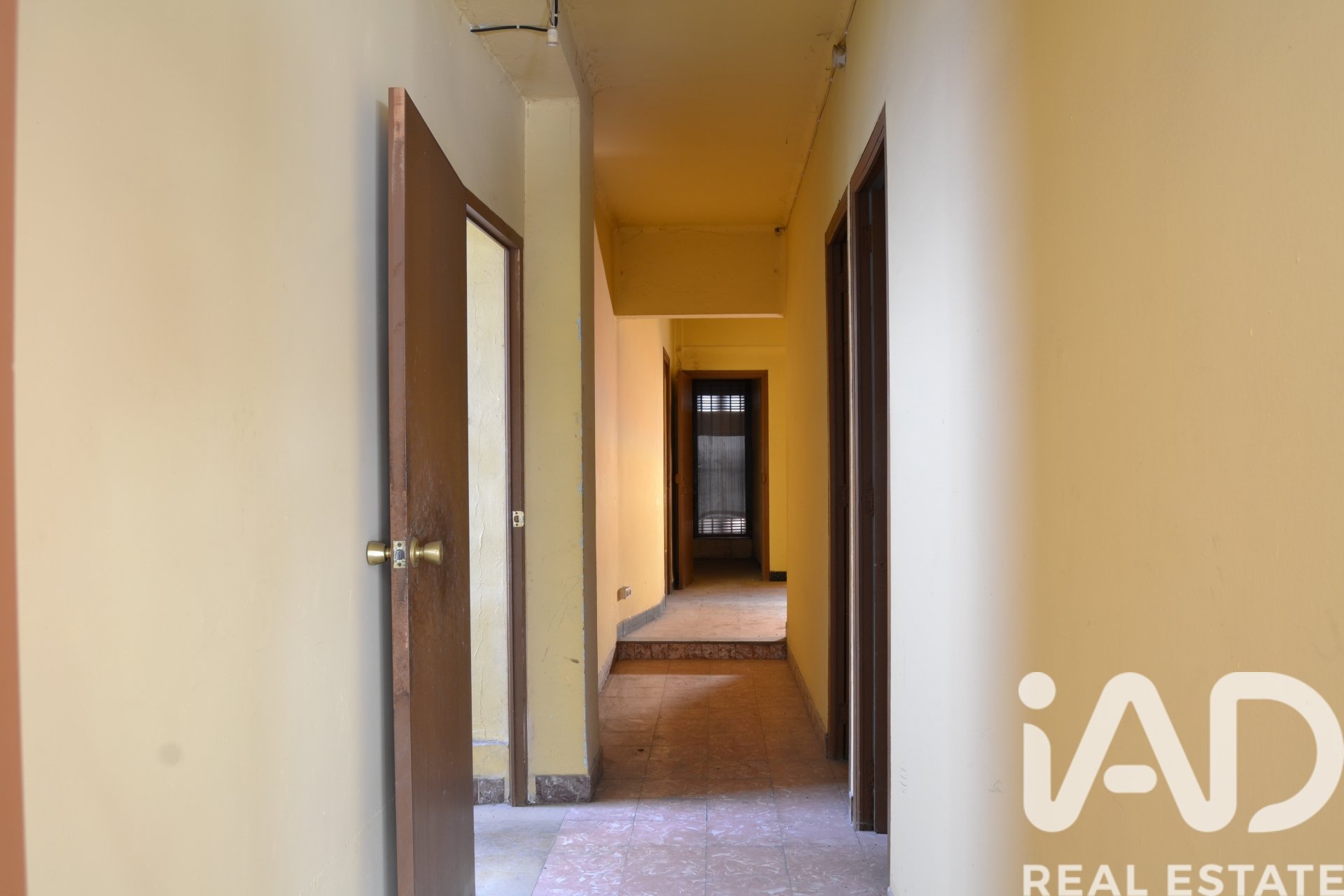 Huoneisto Vila-real, Castellon, Espanja 3 makuuhuonetta, 350 m2 No. 188440