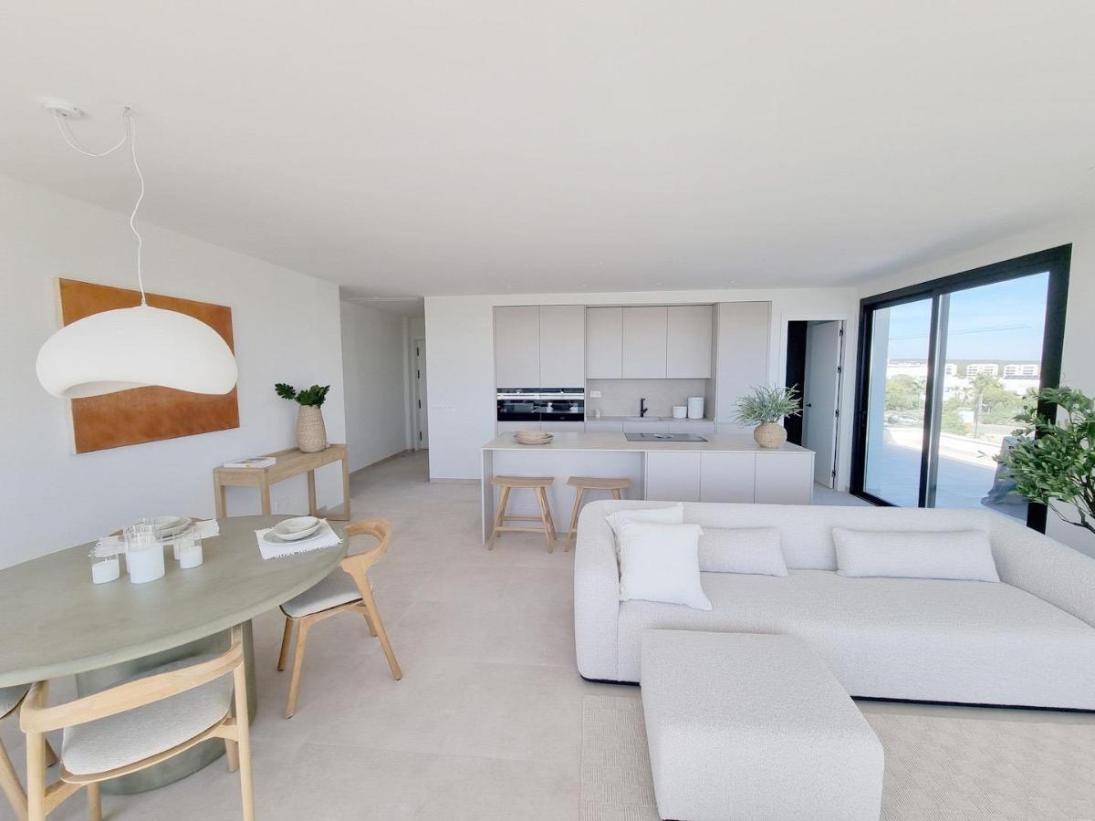 Kattohuoneisto San Miguel de Salinas, Alicante, Espanja 3 makuuhuonetta, 118 m2 No. 98213