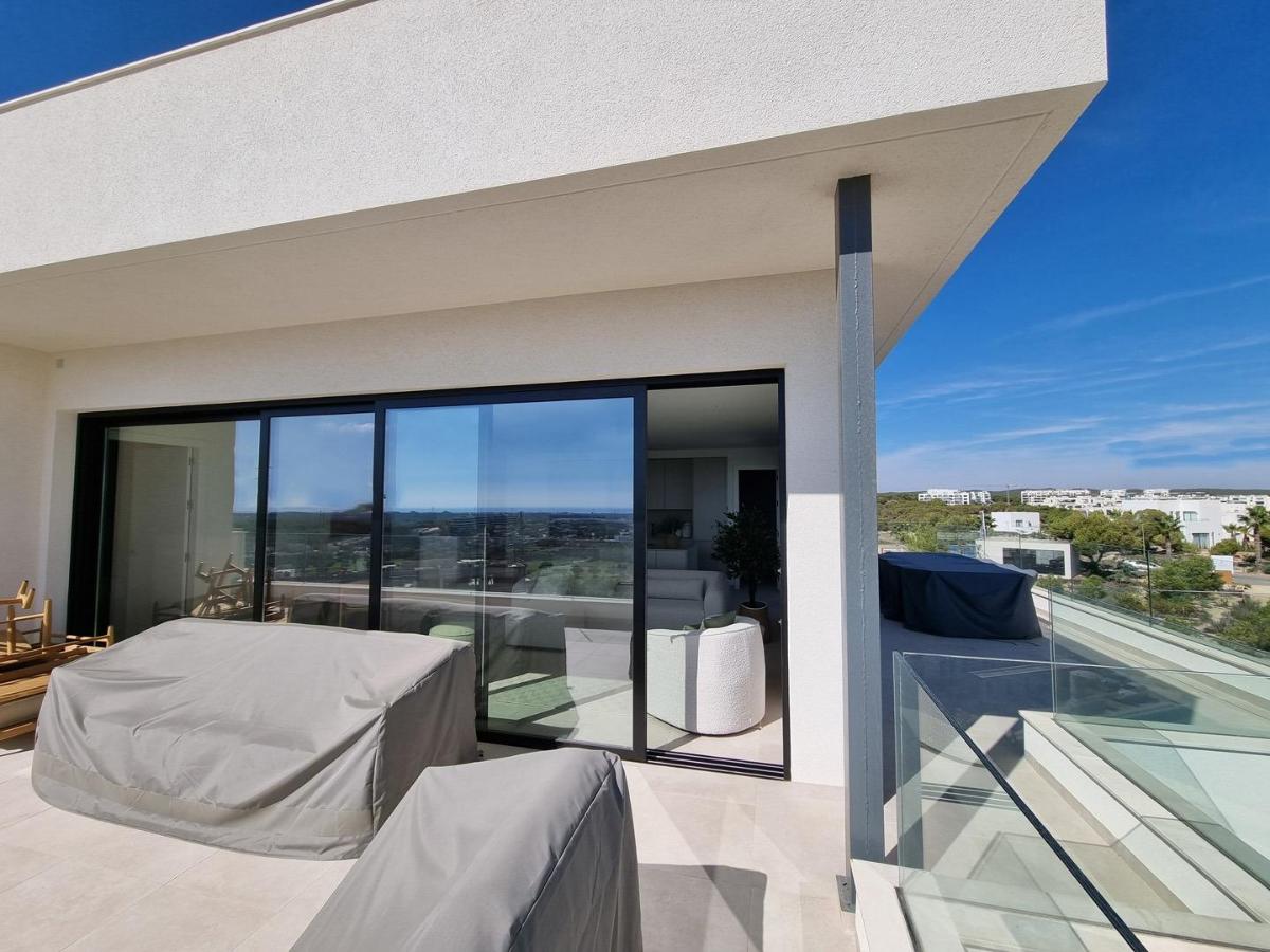 Kattohuoneisto San Miguel de Salinas, Alicante, Espanja 3 makuuhuonetta, 118 m2 No. 98213