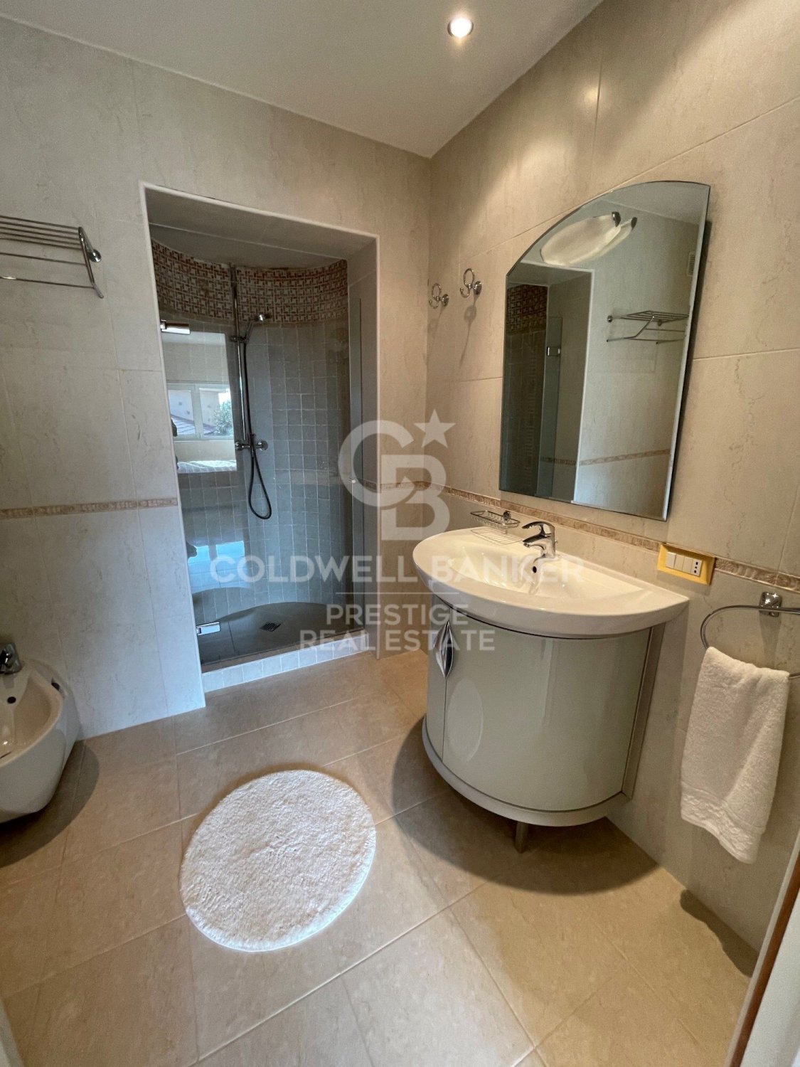 Villa i Lloret de Mar, Girona, Spanien 6 sovrum, 878 kvm. Nr. 160418