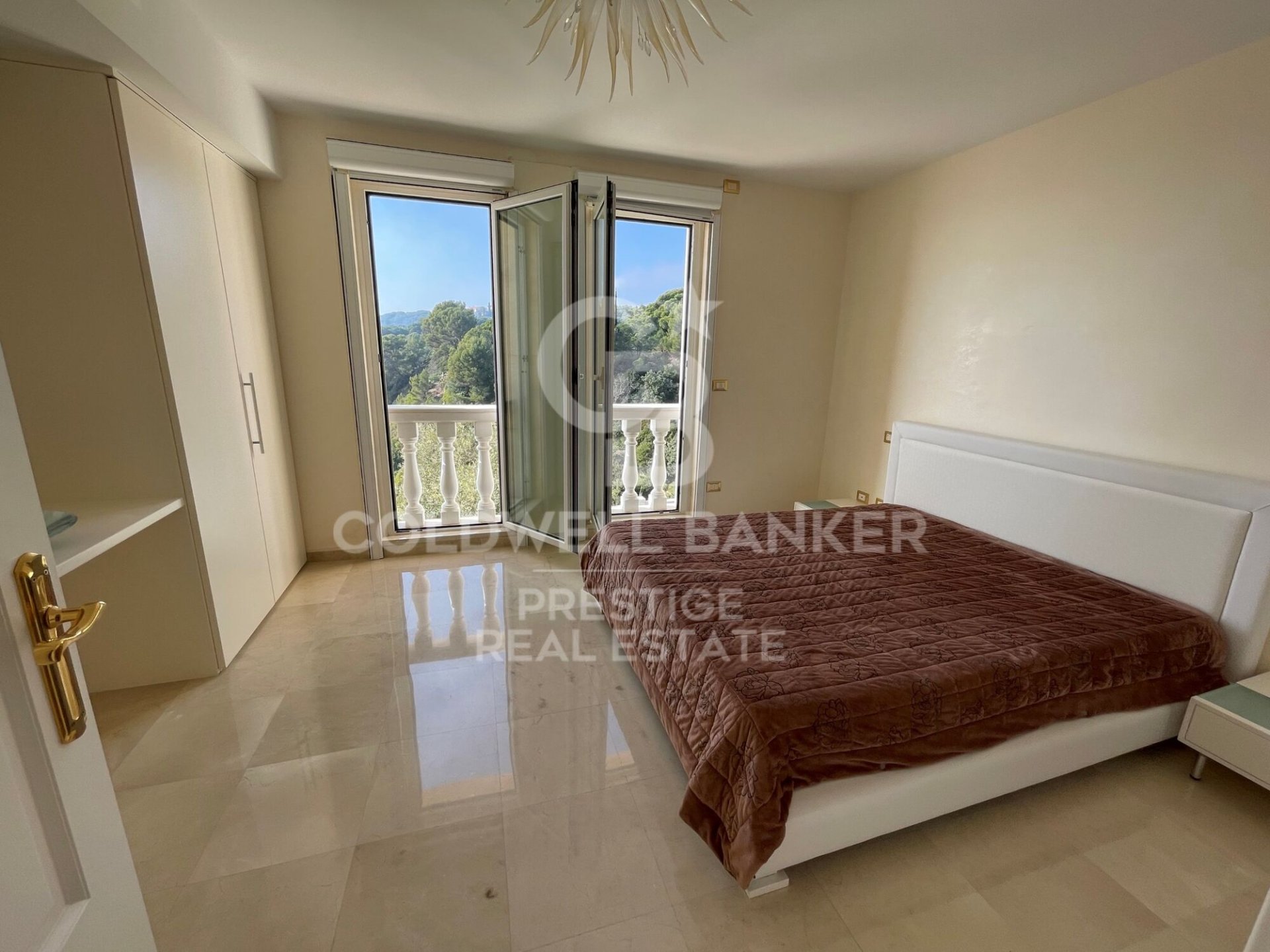 Villa i Lloret de Mar, Girona, Spanien 6 sovrum, 878 kvm. Nr. 160418