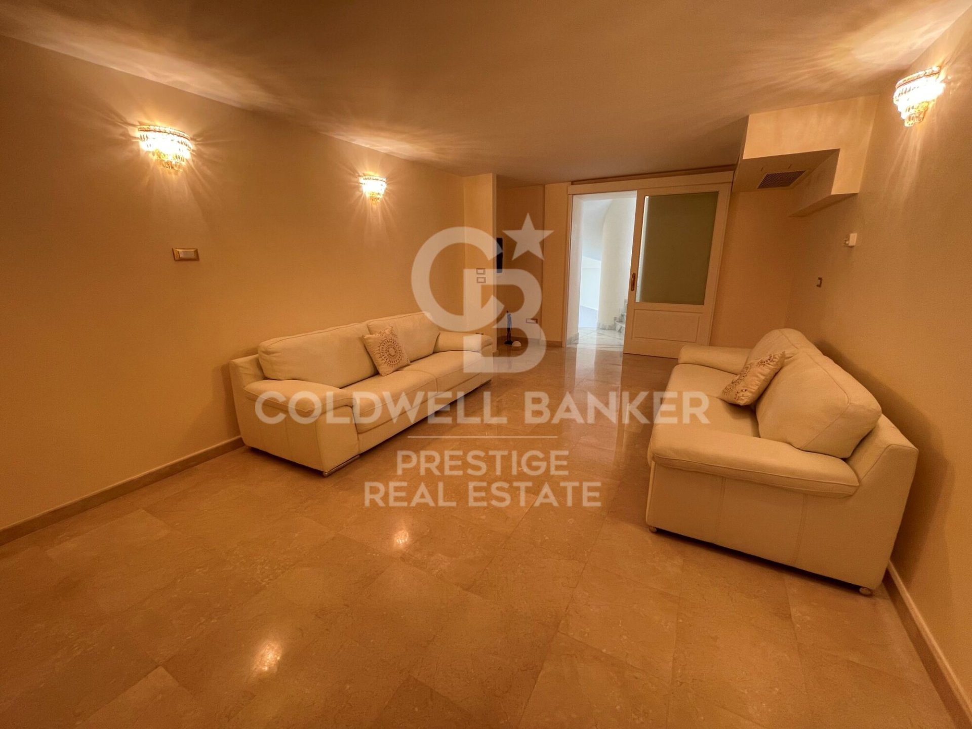Villa i Lloret de Mar, Girona, Spanien 6 sovrum, 878 kvm. Nr. 160418