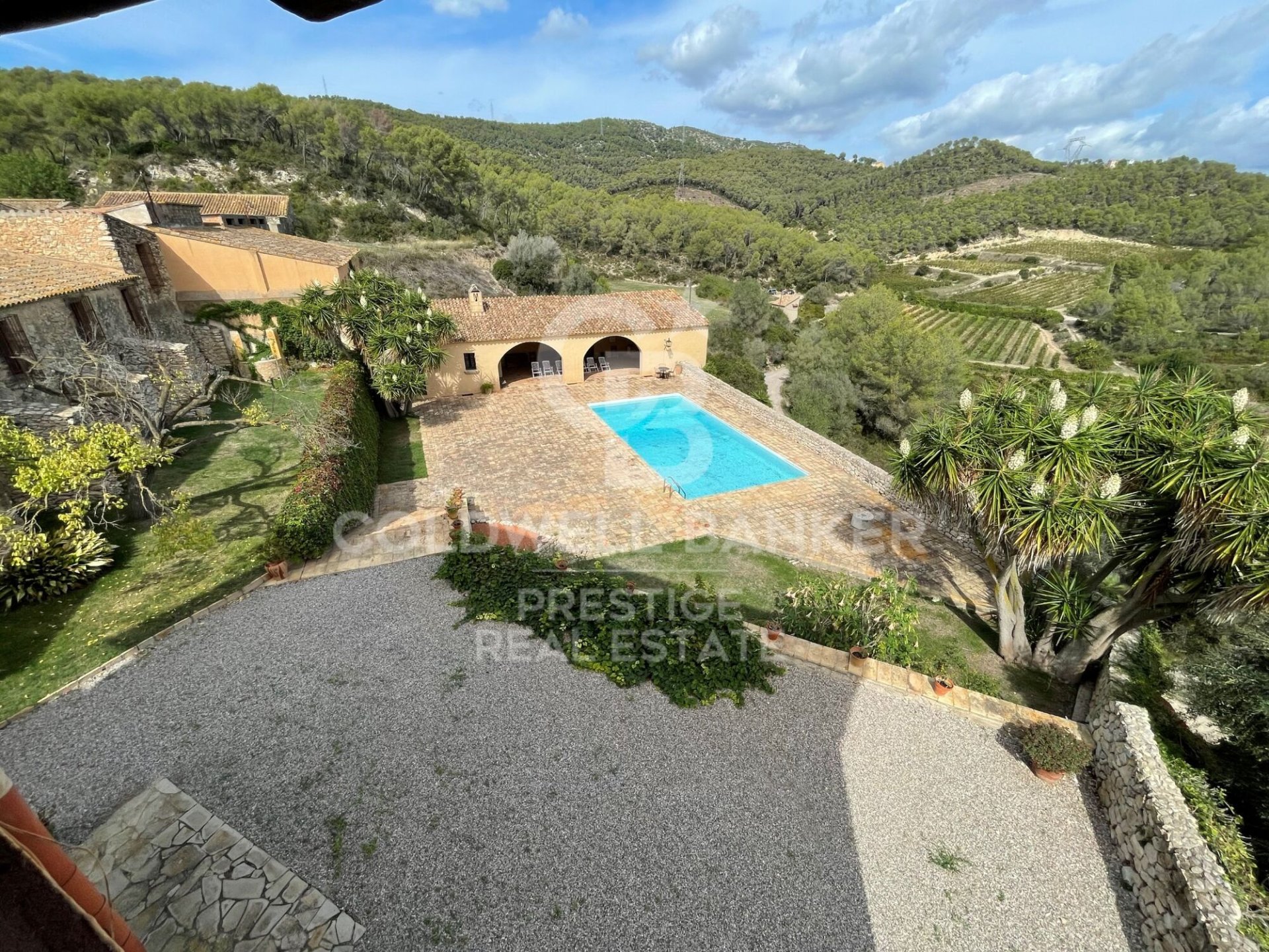 House à Vilanova i la Geltru, Barcelona, Espagne 18 chambres, 4000 m2 No. 160422