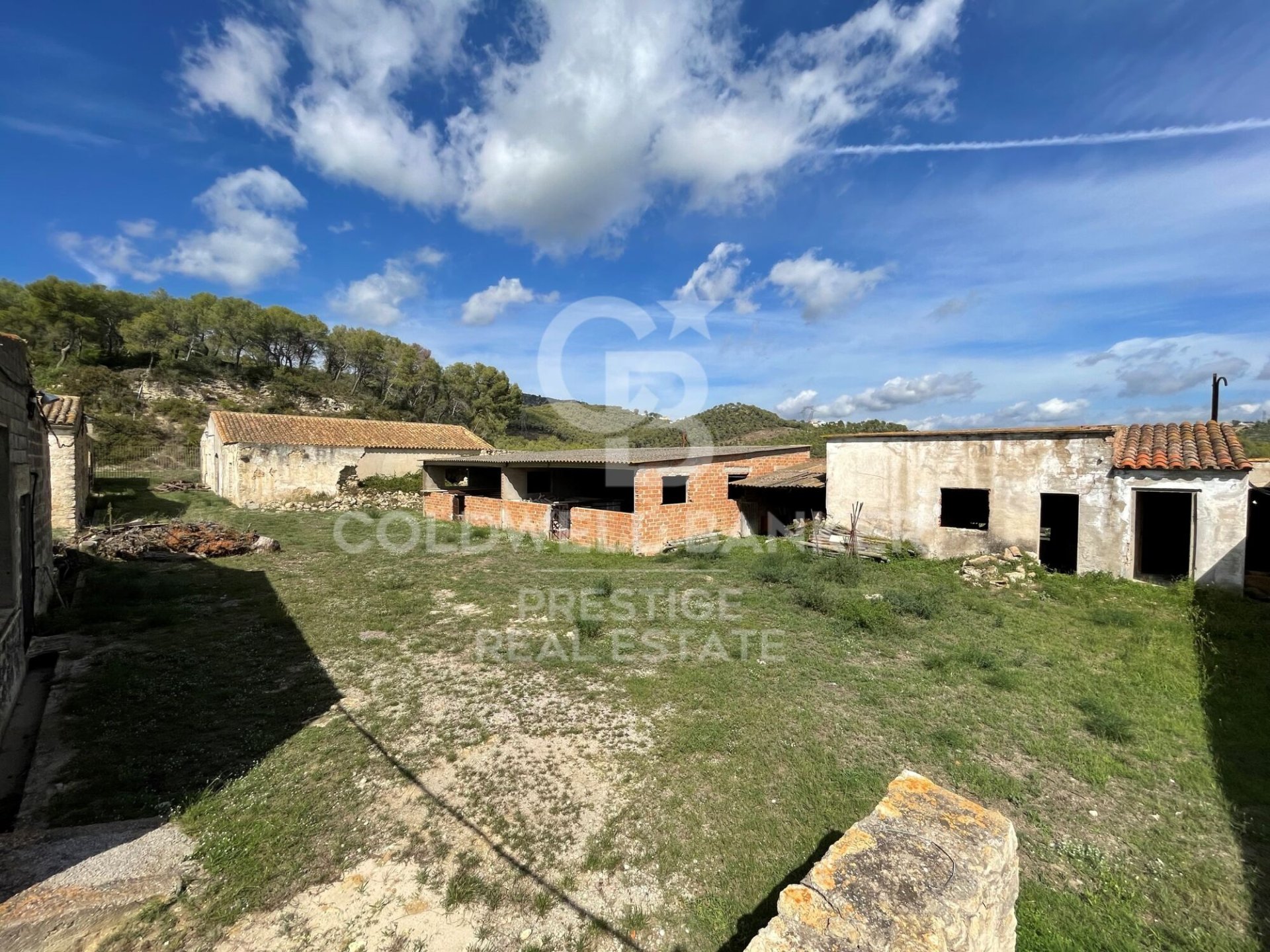 House à Vilanova i la Geltru, Barcelona, Espagne 18 chambres, 4000 m2 No. 160422