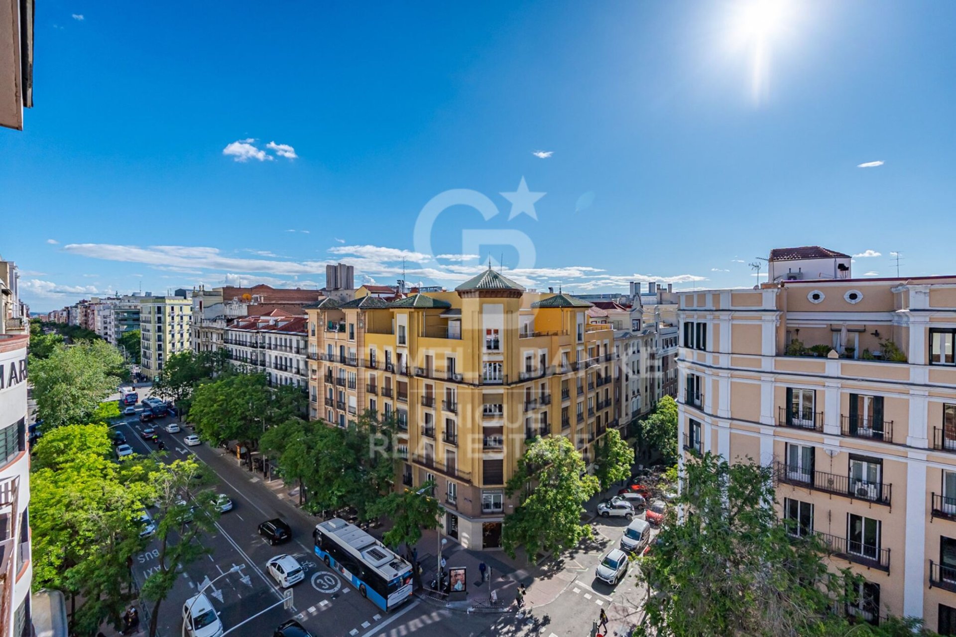 Lägenhet i Madrid, Spanien 4 sovrum, 208 kvm. Nr. 178636