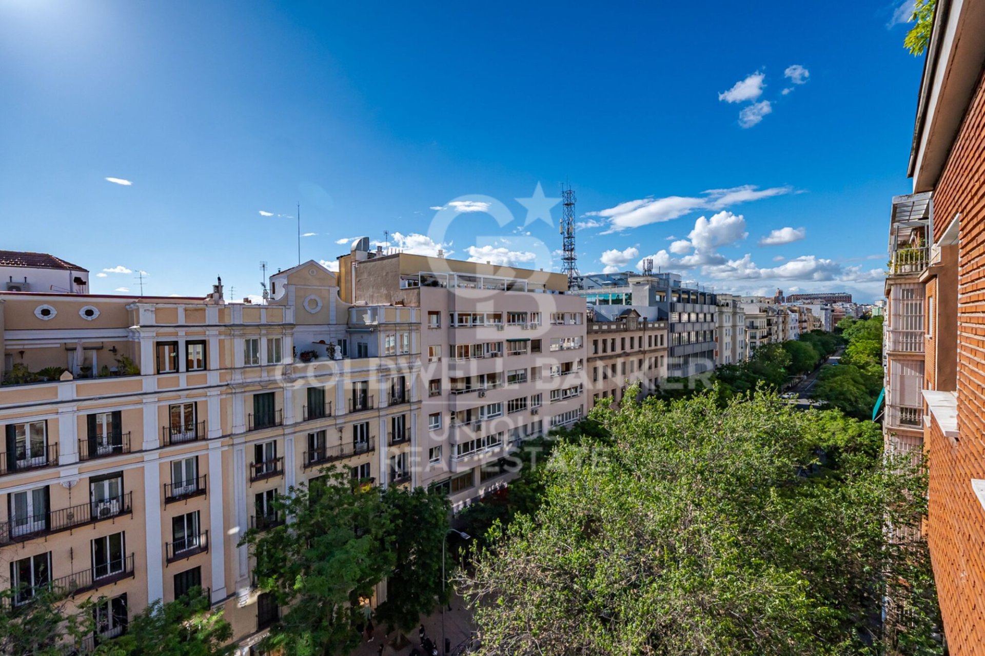 Lägenhet i Madrid, Spanien 4 sovrum, 208 kvm. Nr. 178636