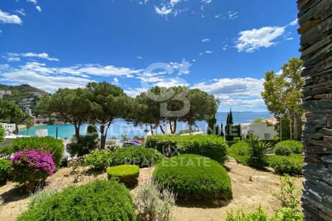 Apartment à Roses, Girona, Espagne 2 chambres, 84 m2 No. 178637