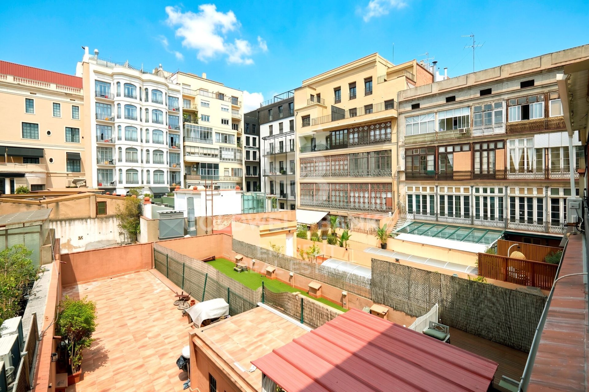 Wohnung in Barcelona, Spanien 3 Schlafzimmer,  Nr. 178635