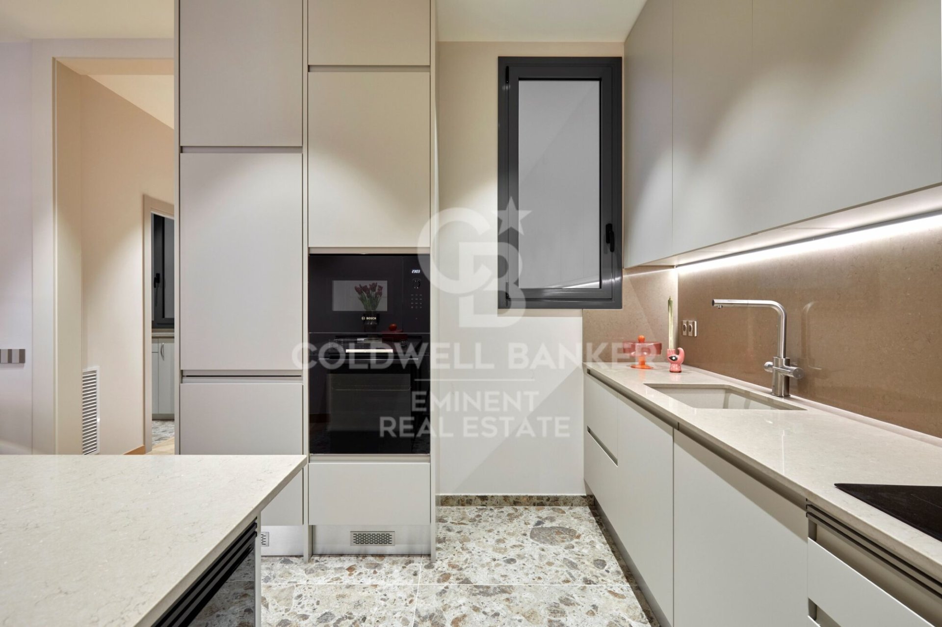 Wohnung in Barcelona, Spanien 3 Schlafzimmer,  Nr. 178635