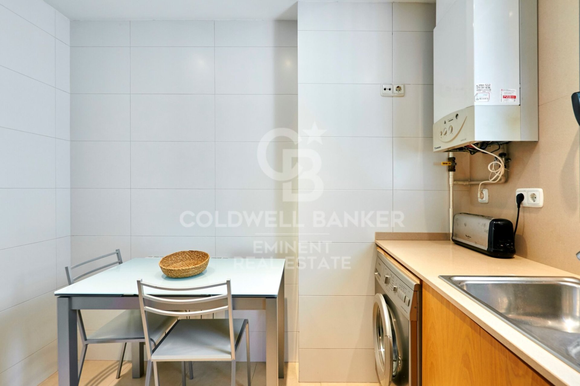 Huoneisto Barcelona, Espanja 2 makuuhuonetta, 105 m2 No. 178639