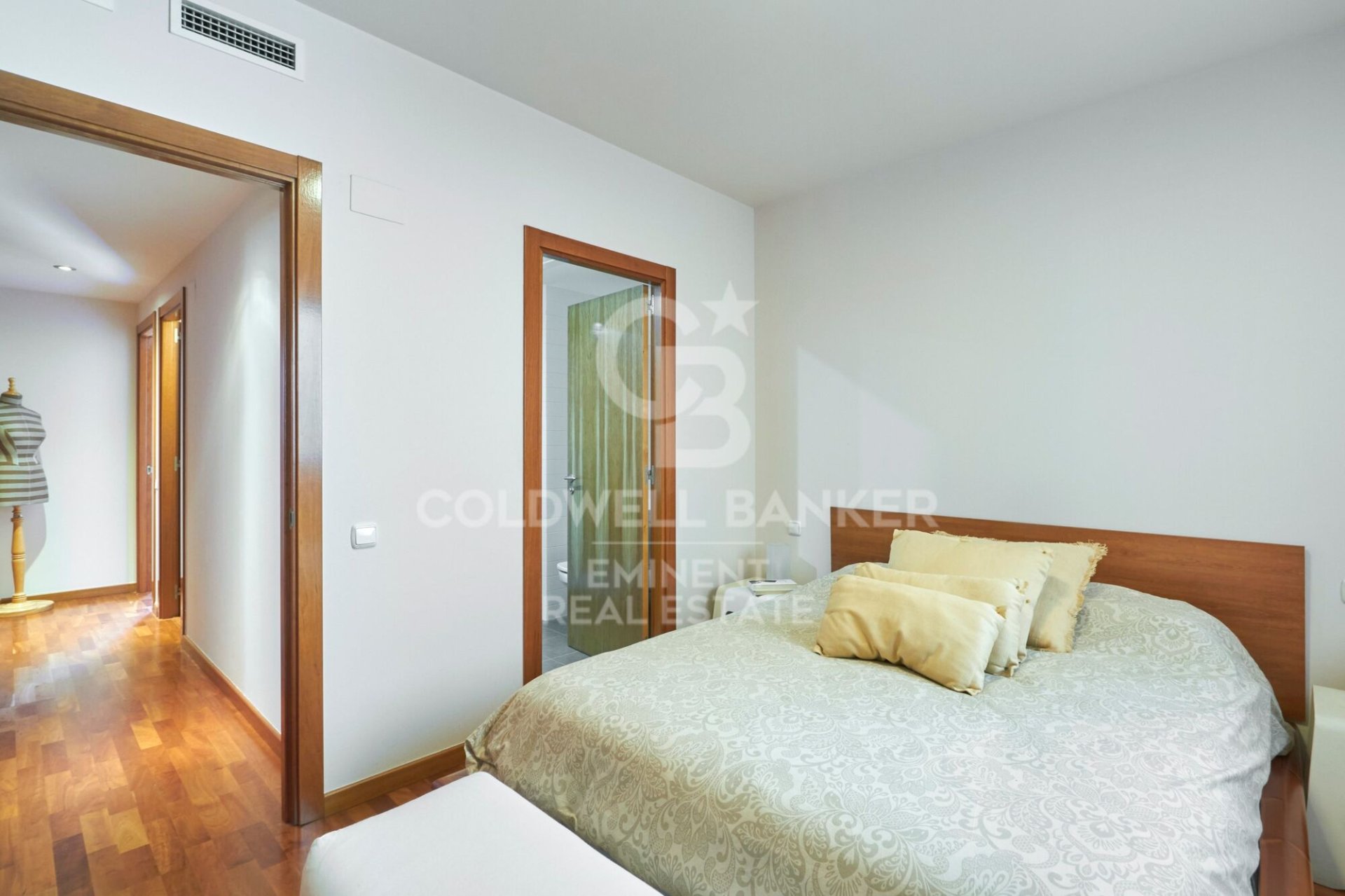 Huoneisto Barcelona, Espanja 2 makuuhuonetta, 105 m2 No. 178639
