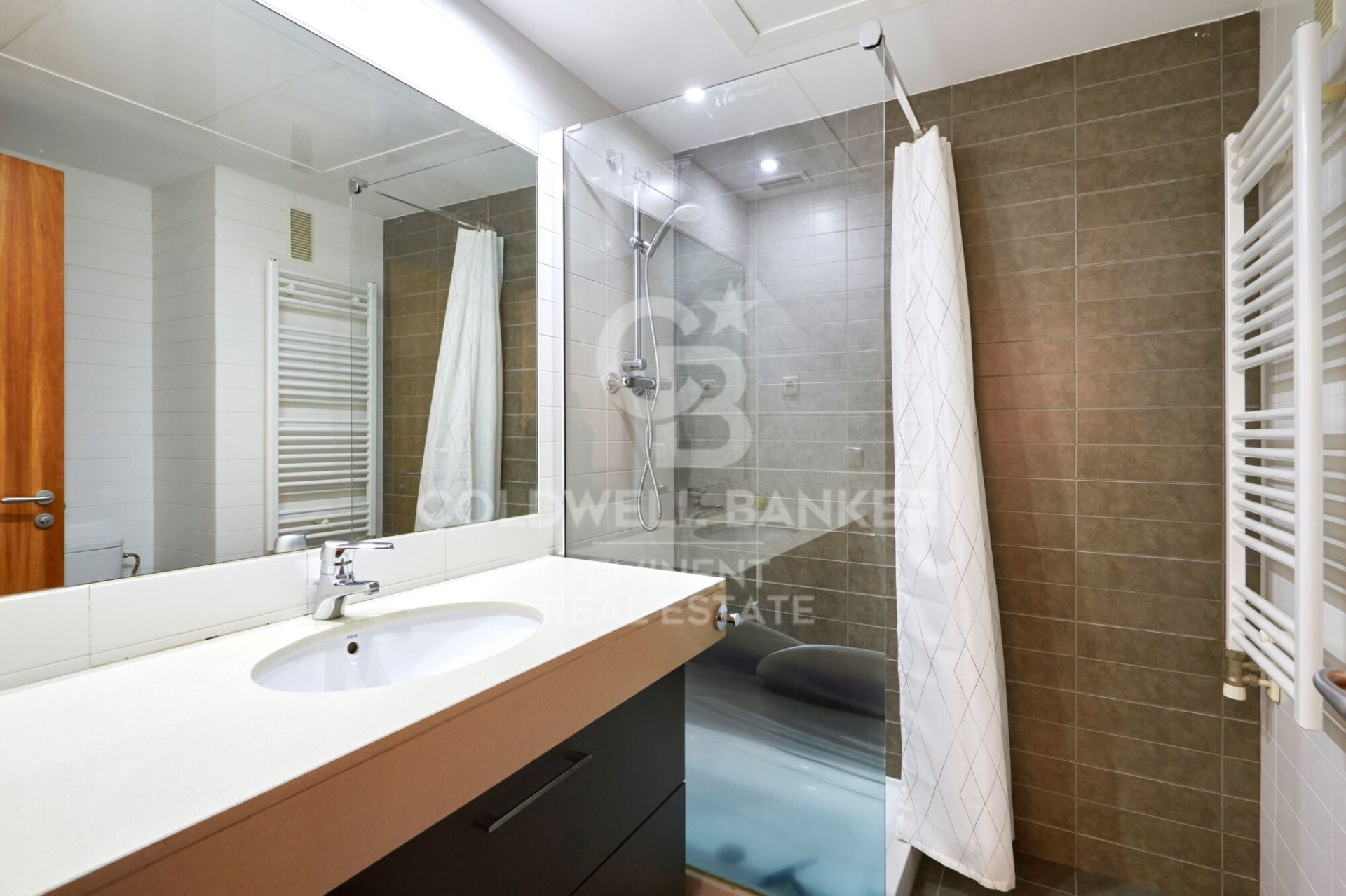 Huoneisto Barcelona, Espanja 2 makuuhuonetta, 105 m2 No. 178639