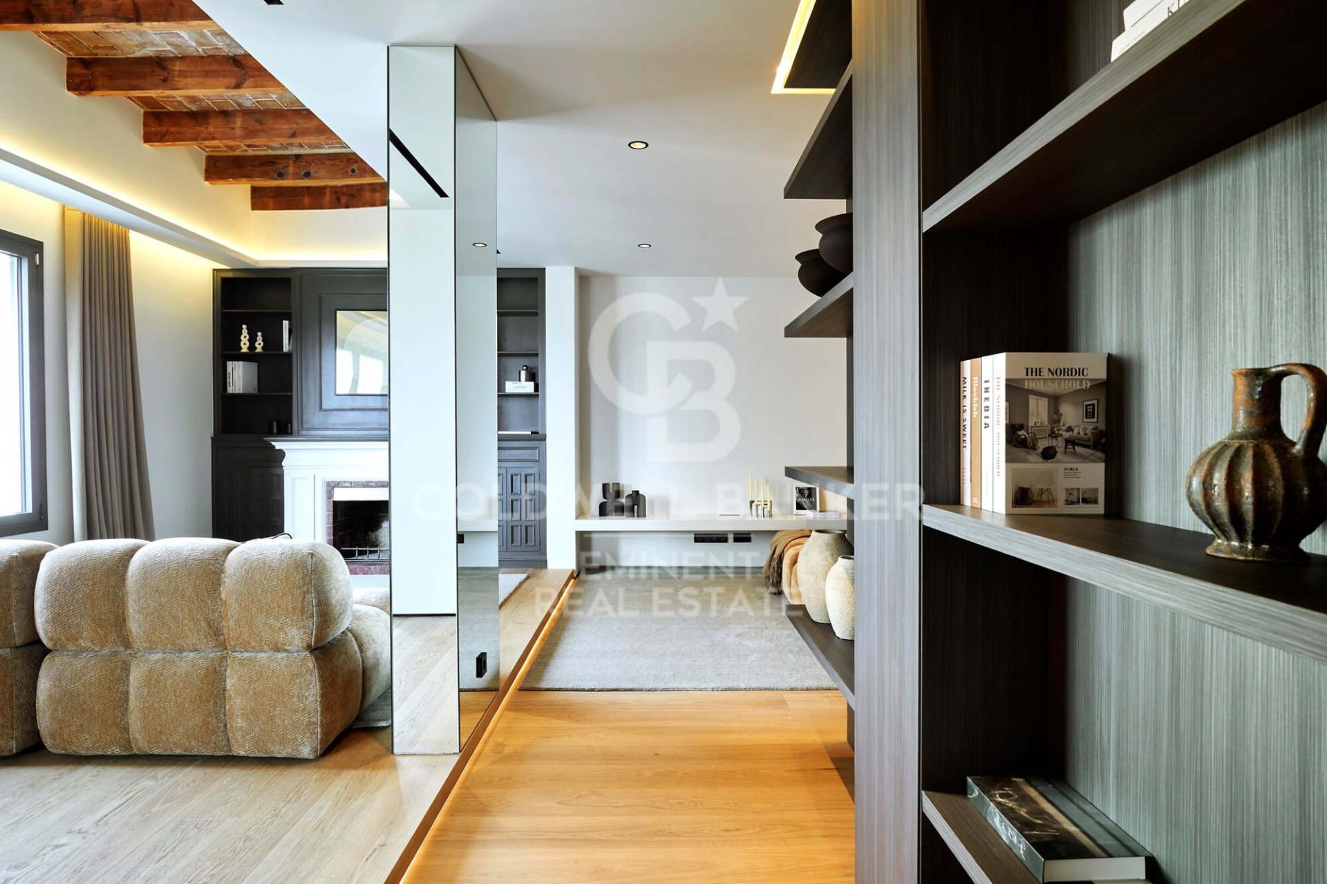 Dzīvoklis Barcelona, Spānijā 4 istabas, 268 m2 Nr. 158907