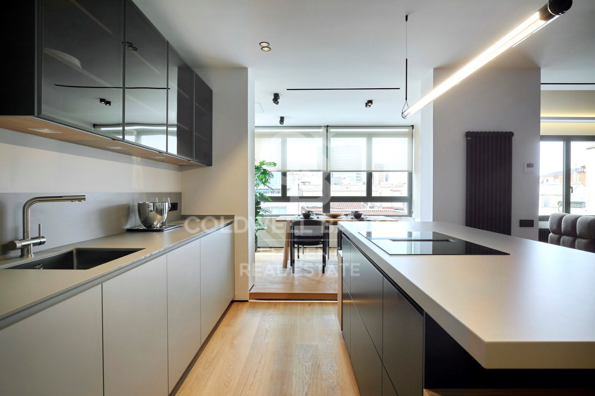 Dzīvoklis Barcelona, Spānijā 4 istabas, 268 m2 Nr. 158907