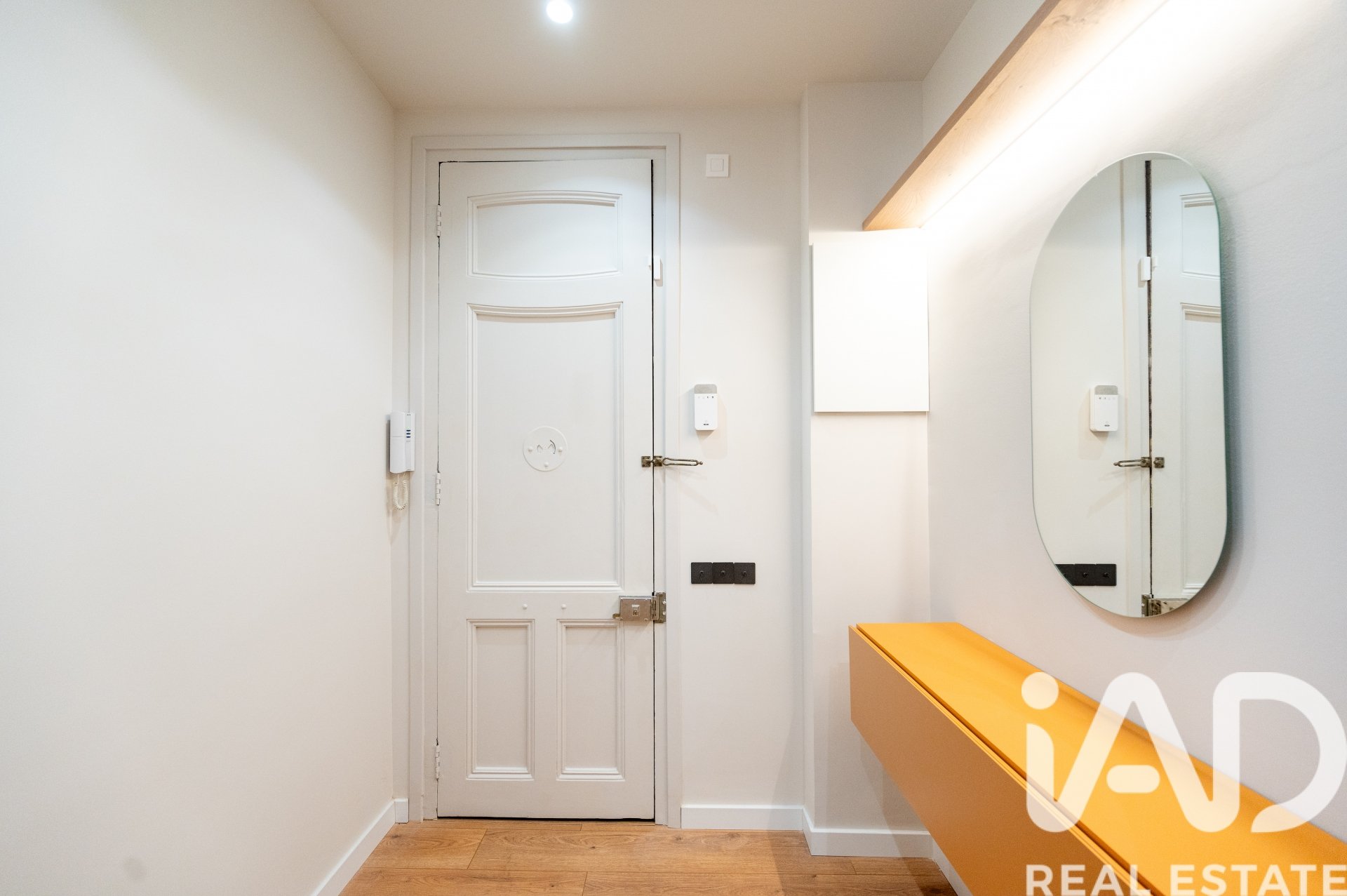 Appartamento a Barcelona, Spagna 3 camere da letto, 95 mq. N° 173030
